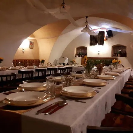 Hangonyi Pizzeria Es Vendeghaza * Hangony