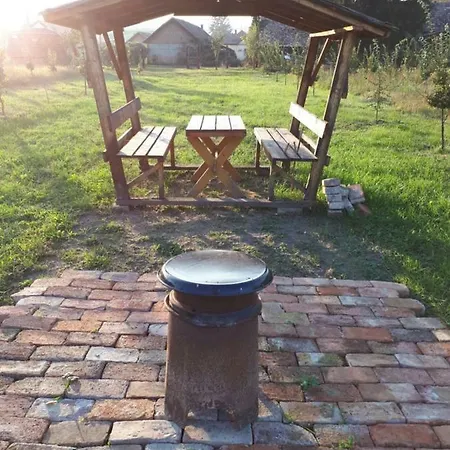 Vendégház Hangonyi Pizzeria Es Vendeghaza