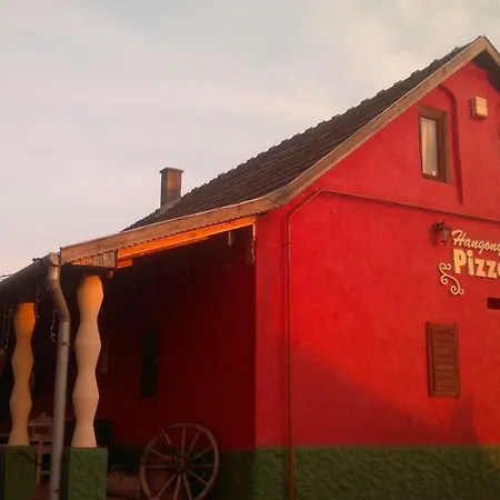 Guest house Hangonyi Pizzeria Es Vendeghaza *