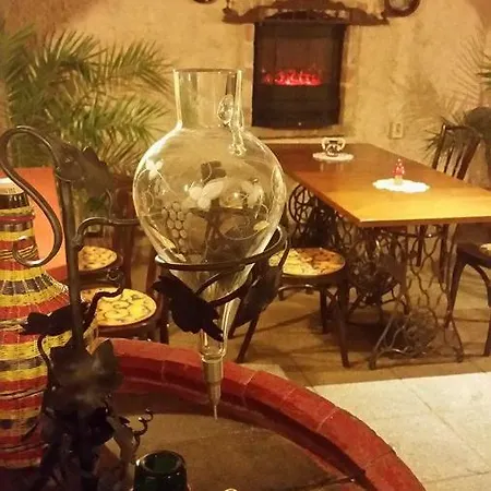 Hangonyi Pizzeria Es Vendeghaza Vendégház Hangony