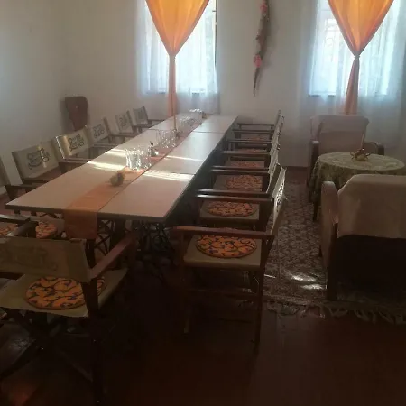 Hangonyi Pizzeria Es Vendeghaza Hangony