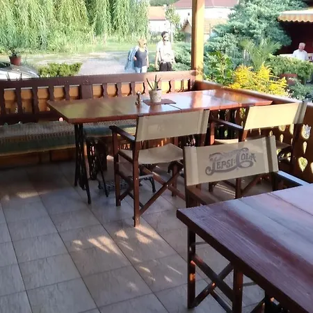 Guest house Hangonyi Pizzeria Es Vendeghaza *
